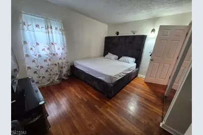 66 Independence Dr, Roselle, NJ 07203 - Photo 16