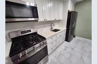 66 Independence Dr, Roselle, NJ 07203 - Photo 12