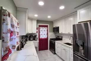 66 Independence Dr, Roselle, NJ 07203 - Photo 14