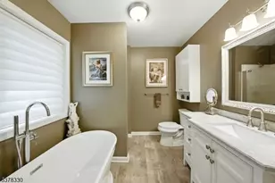 511 Burlington Rd, Freehold Township, NJ 07728 - Photo 22