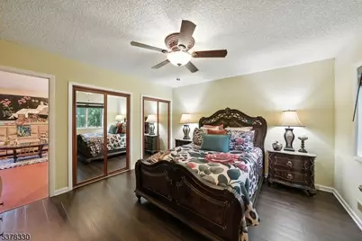 511 Burlington Rd, Freehold Township, NJ 07728 - Photo 20