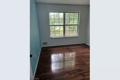 1026 Castle Rd, Mahwah Twp., NJ 07430 - Photo 16