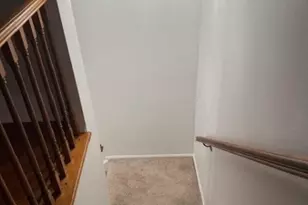 1026 Castle Rd, Mahwah Twp., NJ 07430 - Photo 10