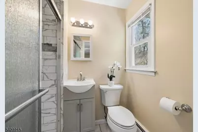 61 N Hillside Ave, Roxbury Township, NJ 07876 - Photo 18