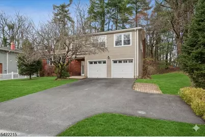 61 N Hillside Ave, Roxbury Township, NJ 07876 - Photo 2