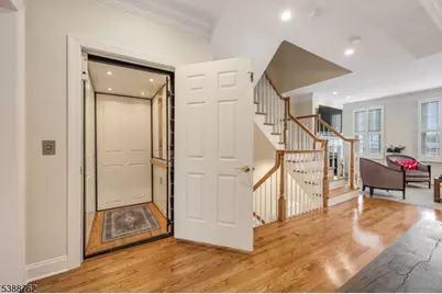 23 Community Pl, Morristown, NJ 07960 - Photo 8