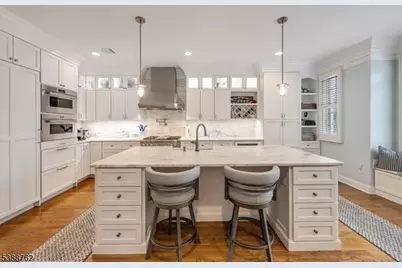 23 Community Pl, Morristown, NJ 07960 - Photo 14