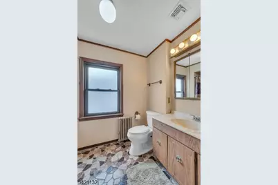 118 Lexington Ave, Bloomfield Twp., NJ 07003 - Photo 18