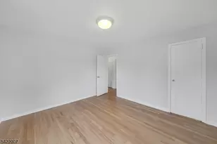 32 N 7th Ave, Manville, NJ 08835 - Photo 12