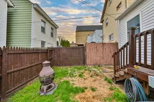 300 Chambers St, Phillipsburg, NJ 08865 - Photo 46