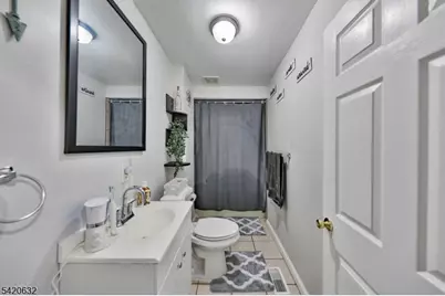 300 Chambers St, Phillipsburg, NJ 08865 - Photo 30