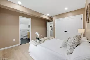 82 Grove St, Montclair, NJ 07042 - Photo 26