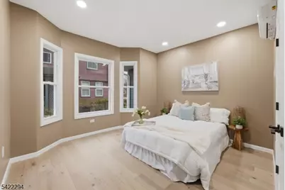 82 Grove St, Montclair, NJ 07042 - Photo 12