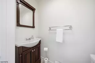 28 Village Dr, Hamburg, NJ 07419 - Photo 14