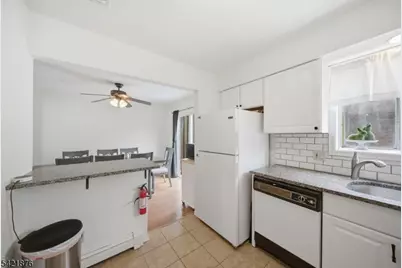 28 Village Dr, Hamburg, NJ 07419 - Photo 12