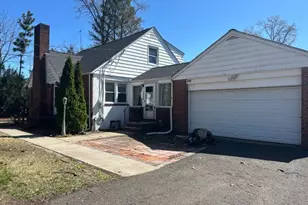 1529 W 7th St, Piscataway Township, NJ 08854 - Photo 2
