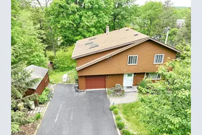 64 Larchmont Dr, West Milford, NJ 07421 - Photo 2