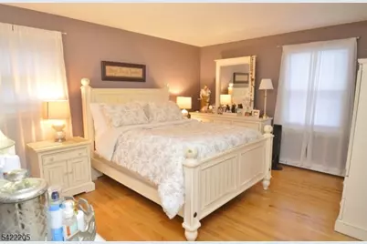 29 Hugenot St, East Hanover Township, NJ 07936 - Photo 12