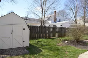 29 Hugenot St, East Hanover Township, NJ 07936 - Photo 20