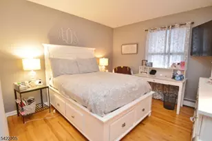 29 Hugenot St, East Hanover Township, NJ 07936 - Photo 10