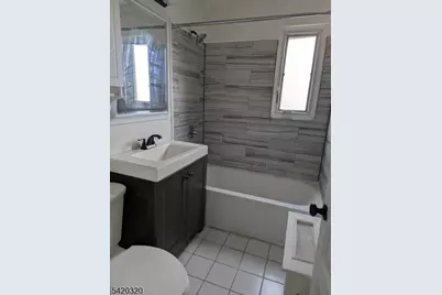 2B Parkway Village #2B, Cranford Township, NJ 07016 - Photo 10