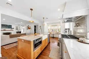 1341 Birch Hill Rd, Mountainside, NJ 07092 - Photo 6