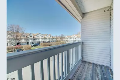 47 Autumn Ct, Roxbury Township, NJ 07852 - Photo 6