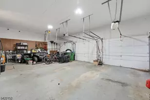 10 Acorn Dr, Washington Township, NJ 07853 - Photo 16