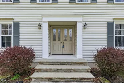 10 Acorn Dr, Washington Township, NJ 07853 - Photo 4