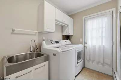 10 Acorn Dr, Washington Township, NJ 07853 - Photo 18