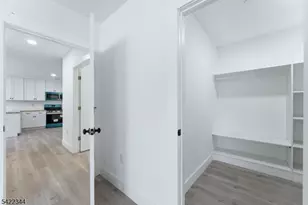 95 Shepherds Ln, Totowa, NJ 07512 - Photo 16