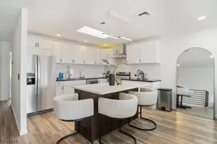 300 Gorge Rd, Cliffside Park, NJ 07010 - Photo 4