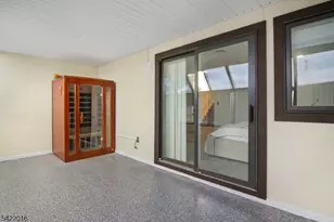 300 Gorge Rd, Cliffside Park, NJ 07010 - Photo 14