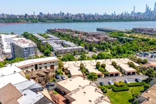 300 Gorge Rd, Cliffside Park, NJ 07010 - Photo 20