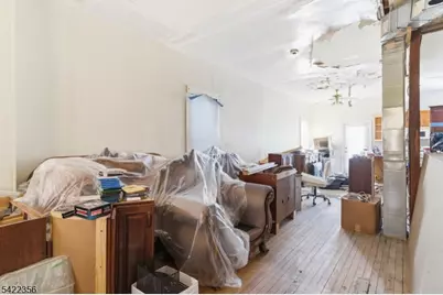 538 Jefferson St, Carlstadt, NJ 07072 - Photo 4