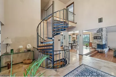 845 Rifle Camp Rd, Woodland Park, NJ 07424 - Photo 2