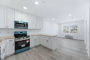 95 Shepherds Ln, Totowa, NJ 07512 - Photo 1