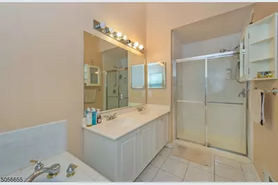 81 Dorchester Dr, Bernards Township, NJ 07920 - Photo 10