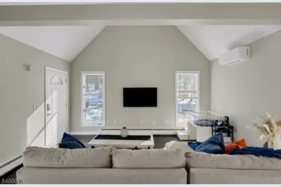 3 Redmans Dr, Jefferson Township, NJ 07438 - Photo 8