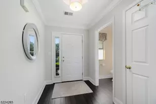 13 Knox Ct, Bernards Township, NJ 07920 - Photo 2