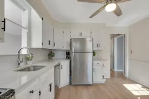 24 Central Ave, Morris Plains, NJ 07950 - Photo 8