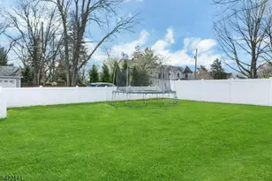 24 Central Ave, Morris Plains, NJ 07950 - Photo 30