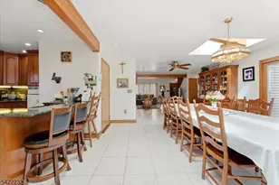 357 Edgewood Rd, Linden, NJ 07036 - Photo 14