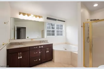 109 Tallwood Ln, Green Brook Township, NJ 08812 - Photo 8