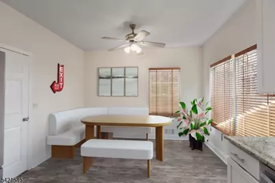 109 Tallwood Ln, Green Brook Township, NJ 08812 - Photo 4