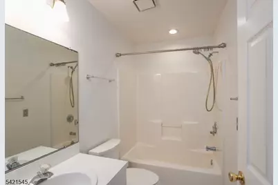 109 Tallwood Ln, Green Brook Township, NJ 08812 - Photo 10