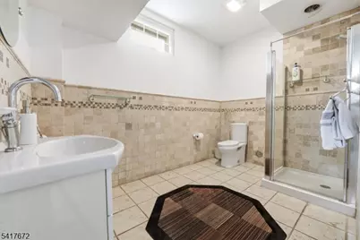 138 Spatz Ave, Nutley, NJ 07110 - Photo 32