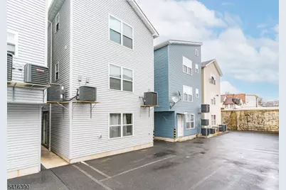 266 2nd Ave, Newark, NJ 07107 - Photo 26