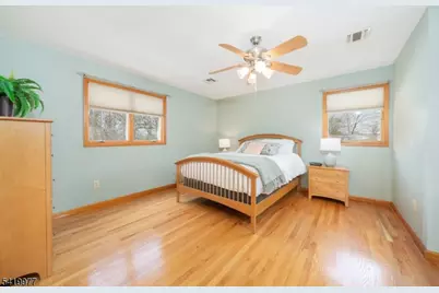 28 Park St, West Caldwell, NJ 07006 - Photo 16