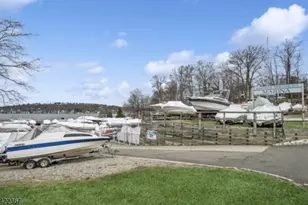 3 Prospect St, Mount Arlington, NJ 07856 - Photo 16